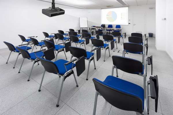 Universal-Projektor-Deckenhalterung (3 Befestigungspunkte), schwarz