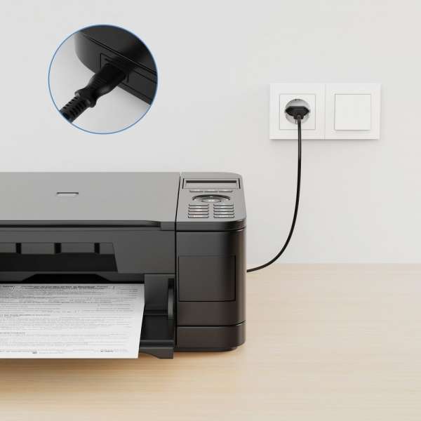 Netzkabel - Euro Stecker gerade auf IEC Buchse (C7) gerade. Schwarz. 1,00m