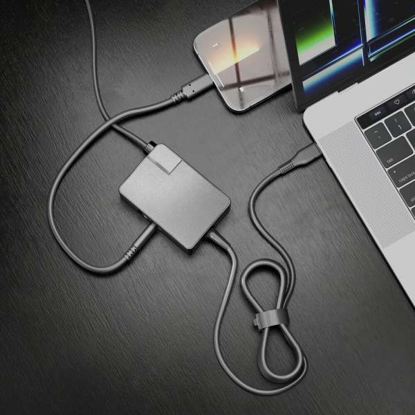 Vuelogic - USB-C & USB-A GaN Ladegerät - 3-Port - 100W PD - schwarz