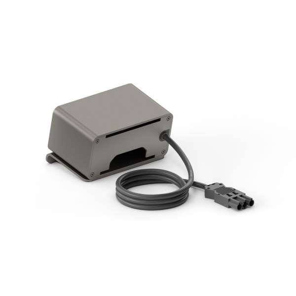 mediahub2 - 5 -Slot, freistehend, On-Table Design - Gehäuse in space-grey und mattschwarze Module. 1 Steckdose + 65W PD-Modul + 1 Leerzeichen. Buchse - DE. Stecker - Wieland GST18