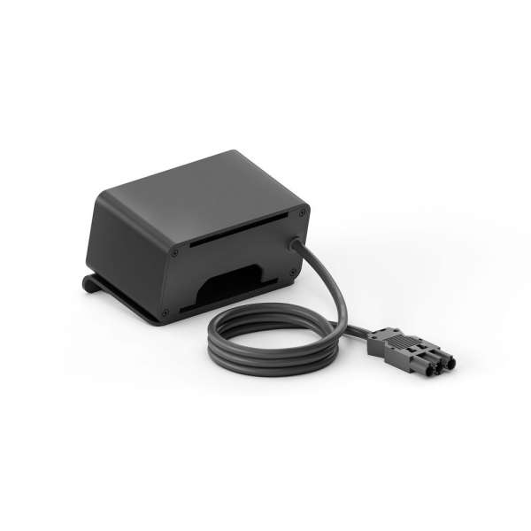 mediahub2 - 5 -Slot, freistehend, On-Table Design - schwarzes Gehäuse und mattschwarze Module. 2 Steckdosen + 1 Leerplatz. Buchse - DE. Stecker - Wieland GST18