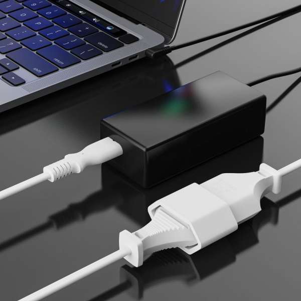 Netzkabel Verlängerung - Euro Stecker gerade auf Euro Buchse gerade. Weiß. 3,00m